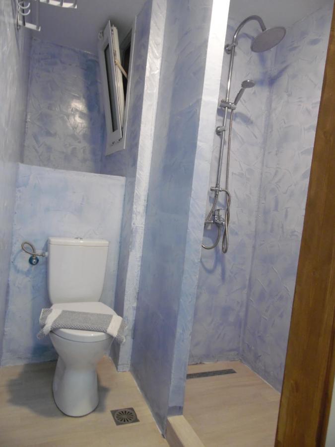 Mike'S Beach Apartments & Studios アニサラス エクステリア 写真